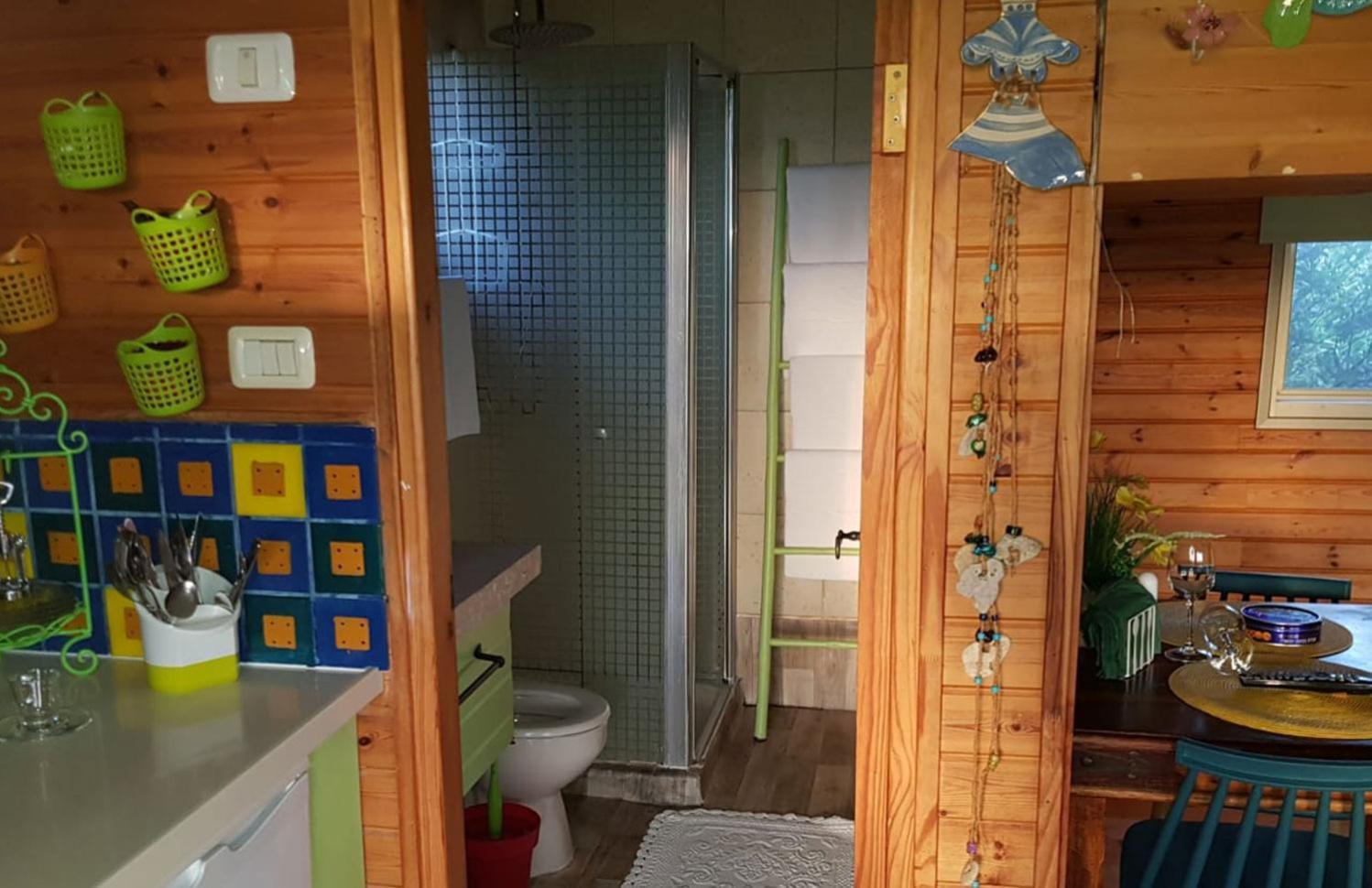 ביקתפוז וקלמנטינה- מתחם בקתות וסוויטות עם ג'קוזי פרטי ובריכה משותפת Hotel Liman Room photo